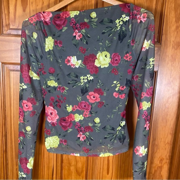 Bar III Square Neck Semi Sheer Green Floral Ruffled Body Con Fitted Blouse - Picture 7 of 10